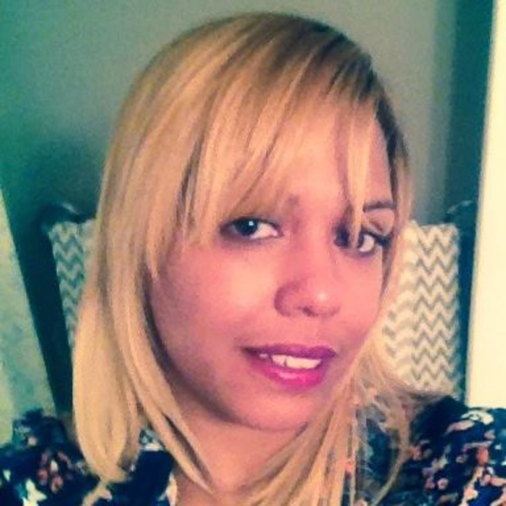 Meet your Posher, Aesha